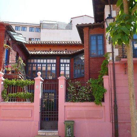 El 8 De Serranos - Bajo - Casa Con Garaje 莱昂 外观 照片